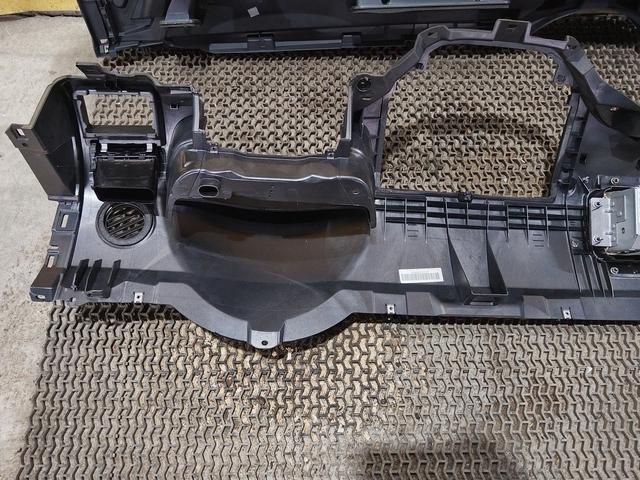 Панель передняя салона (торпедо) IQHNQL Ford C-Max undefined