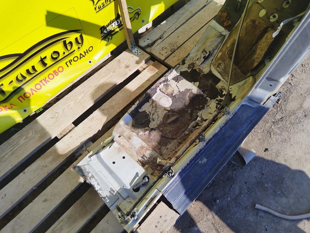 Стойка кузовная передняя правая 8LM8EK Audi 80 - Фото 9