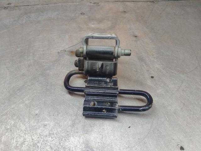 Петля двери задней правой MB1P0S Audi A6 купить