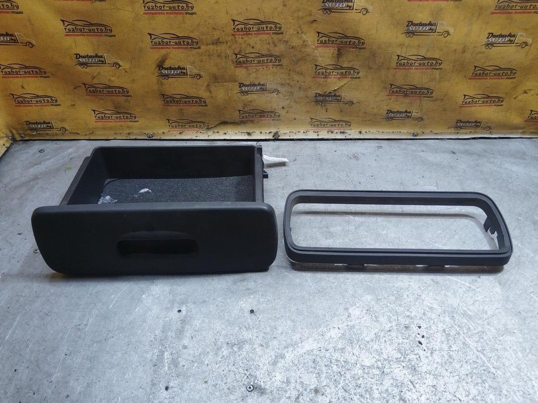 Бардачок 2FU47T Renault Scenic купить на авторазборке