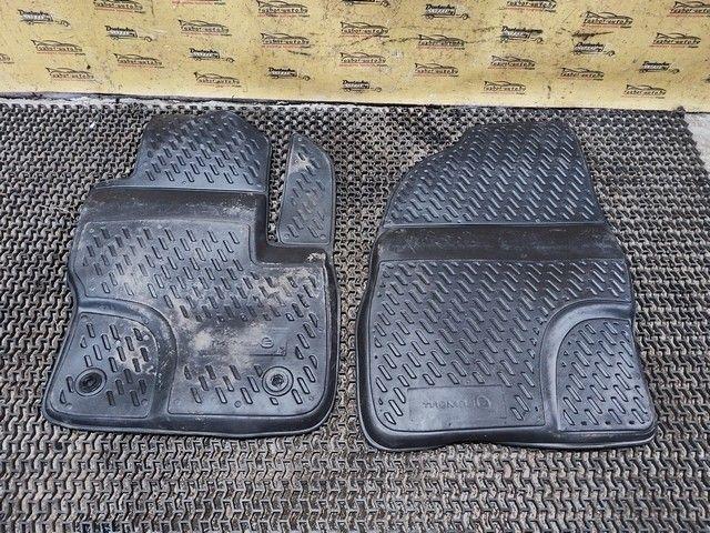 Коврики в салон 8EA4N5 Ford C-Max купить в магазине запчастей бу