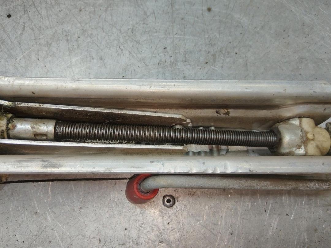 Домкрат V68TDE Audi A4 купить с доставкой