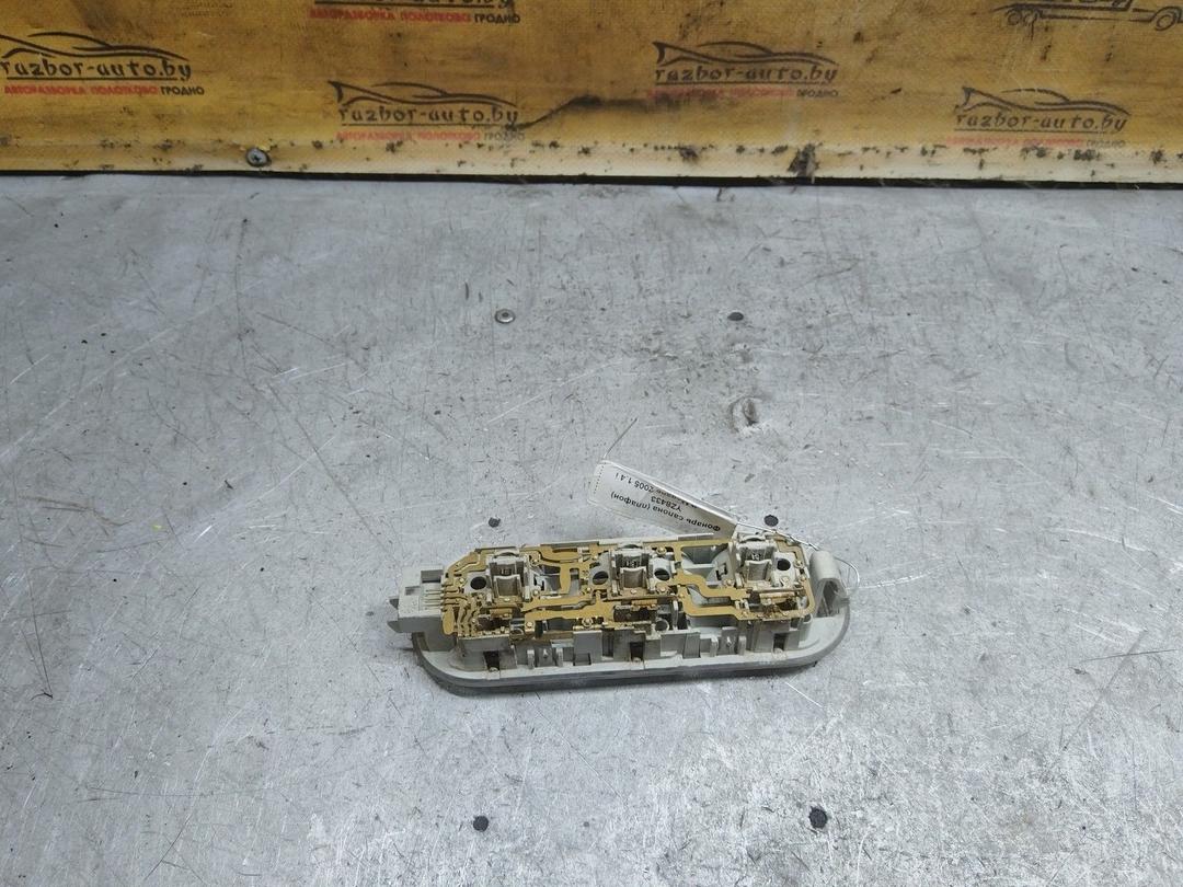 Фонарь салона (плафон) YZ8433 Renault Megane купить с доставкой