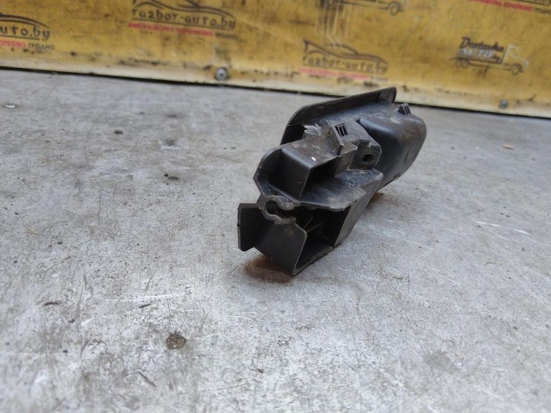 Ручка внутренняя передняя левая 60A3SM Audi 80 купить в магазине запчастей бу