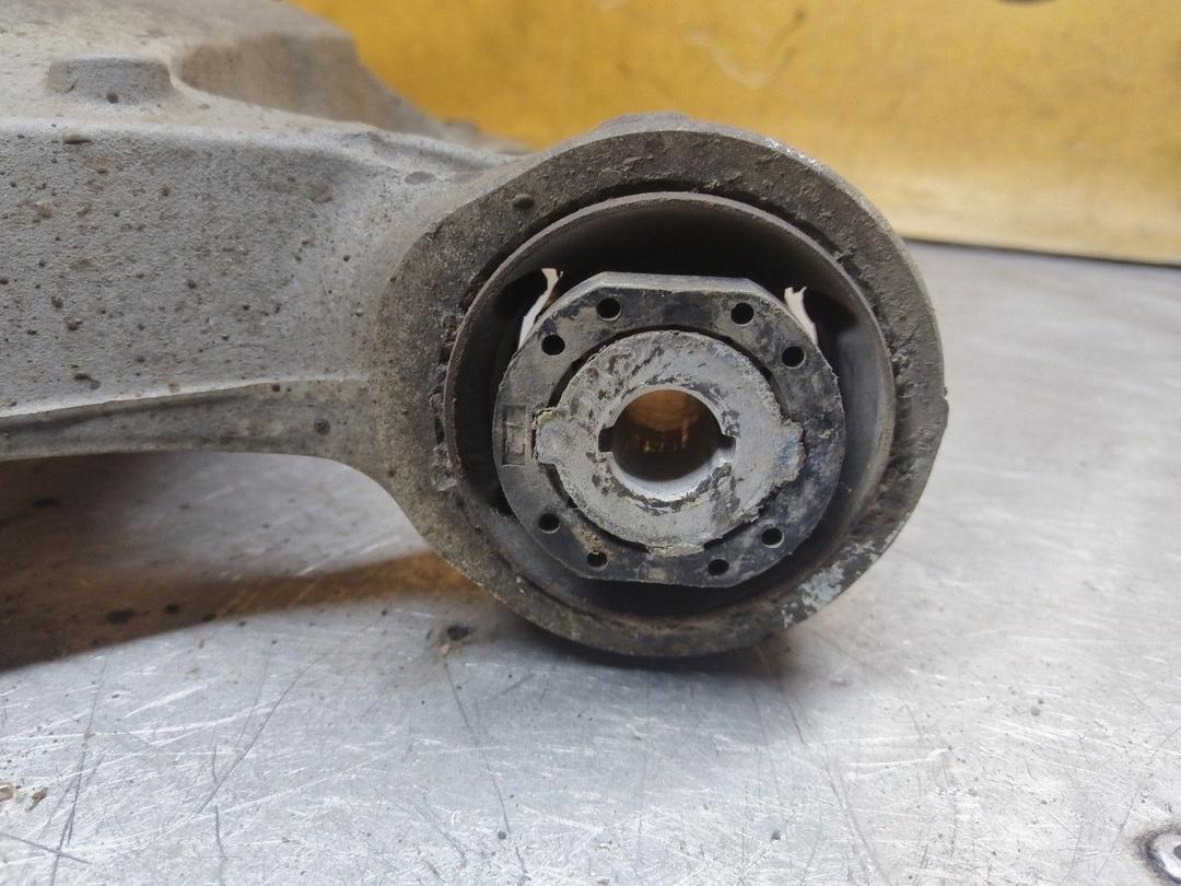 Рычаг задний левый NP89F8 Ford Fusion купить на авторазборке