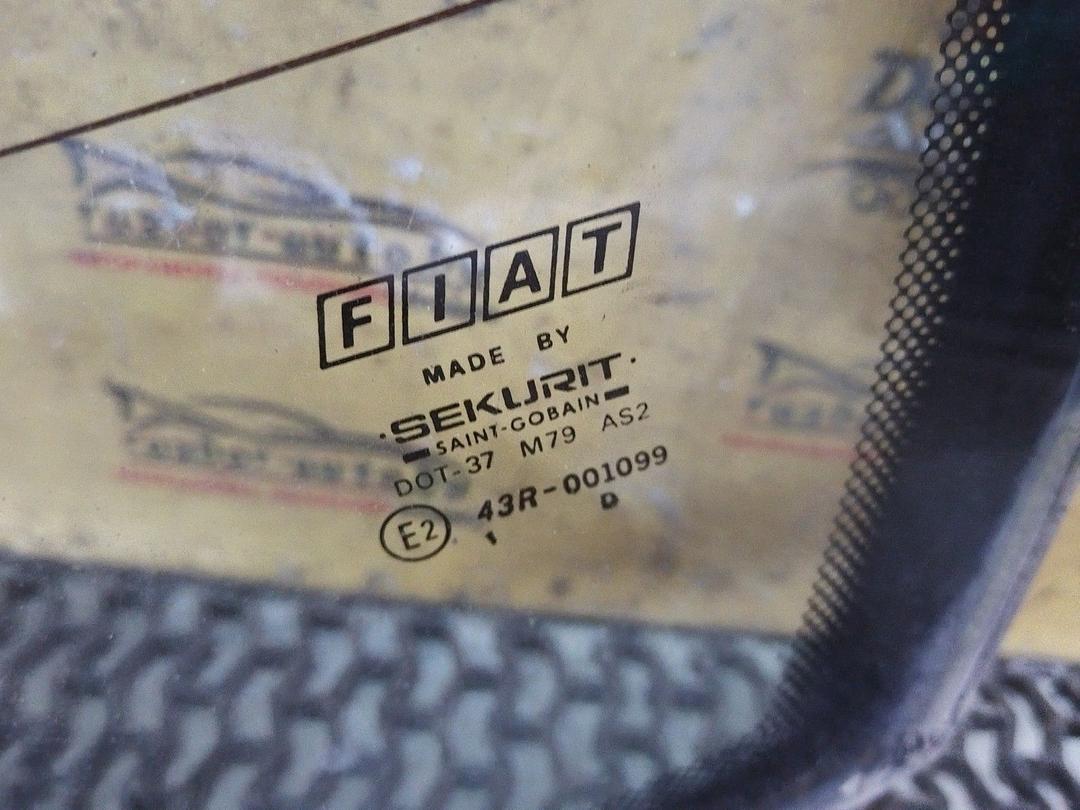 Стекло заднее WZIXBG Fiat Tempra купить