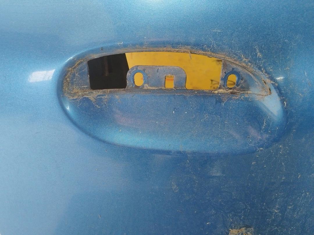 Дверь передняя правая 1O7LAV Renault Clio купить