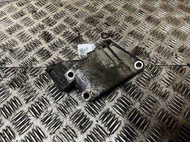 Кронштейн двигателя 47DCG1 Opel Zafira - Фото 1