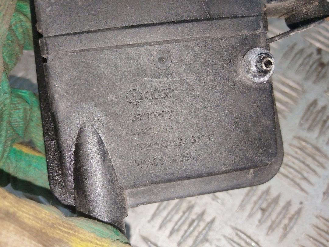 Бачок гидроусилителя UUZV49 Volkswagen Golf купить с доставкой