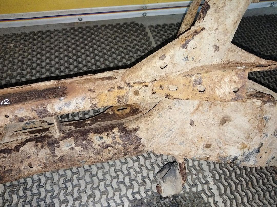 Балка подвески задняя E7YLUR Mazda 6 undefined