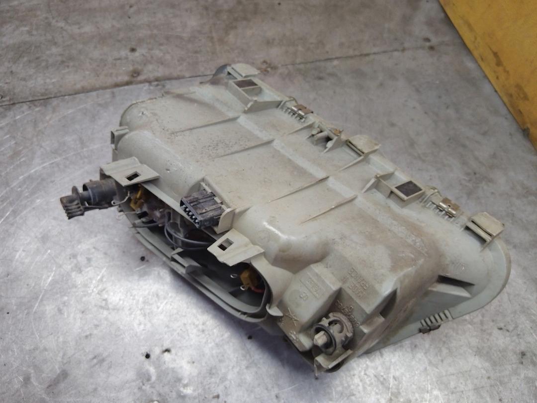 Фара правая 1A0K0V Fiat Ulysse купить на авторазборке