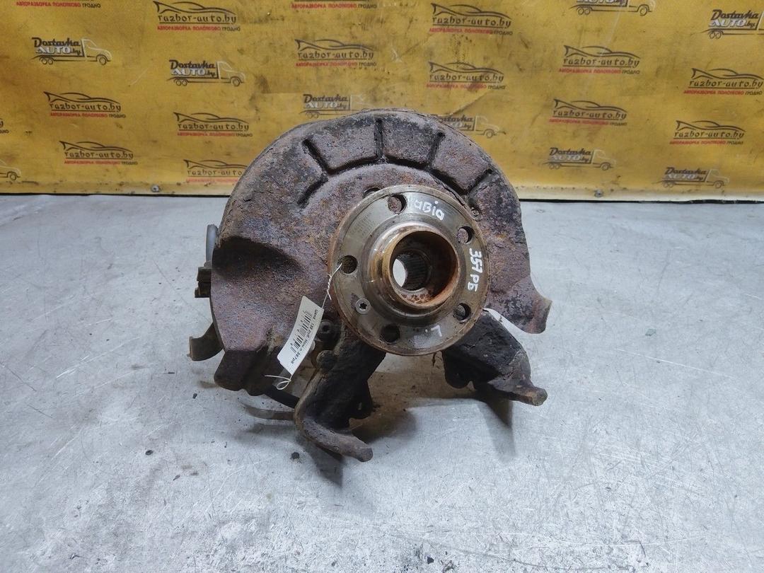 Кулак поворотный левый M035SD Skoda Fabia