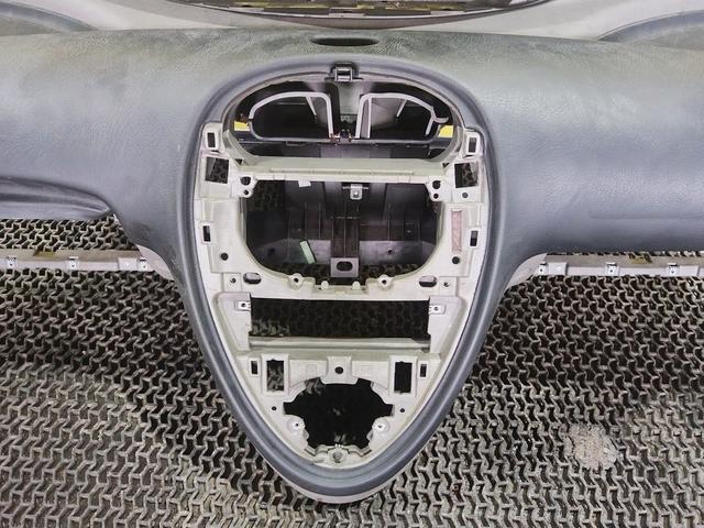 Панель передняя салона (торпедо) 6AHTGY Citroen Xsara Picasso купить на авторазборке