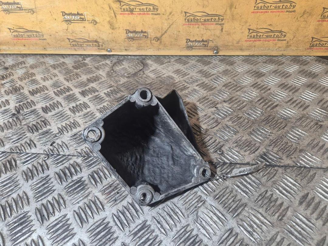 Кронштейн двигателя 5WZJ29 Audi A4 - Фото 3