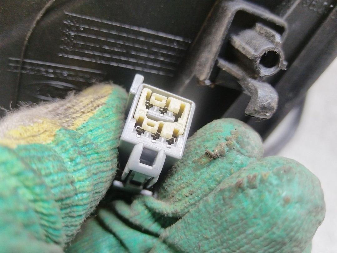 Зеркало наружное правое VZIV6Y Ford Focus - Фото 2