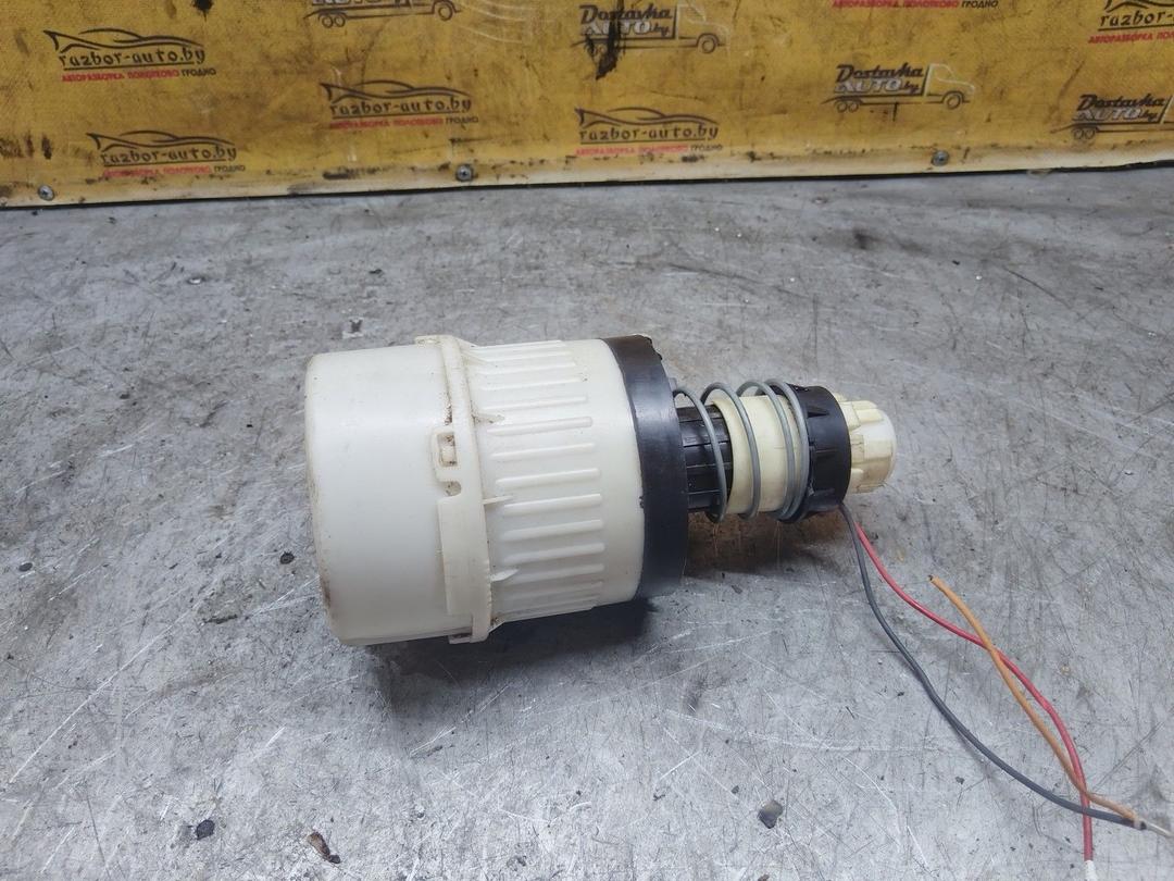 Колба в бак 4SDXX8 Volvo S40 купить