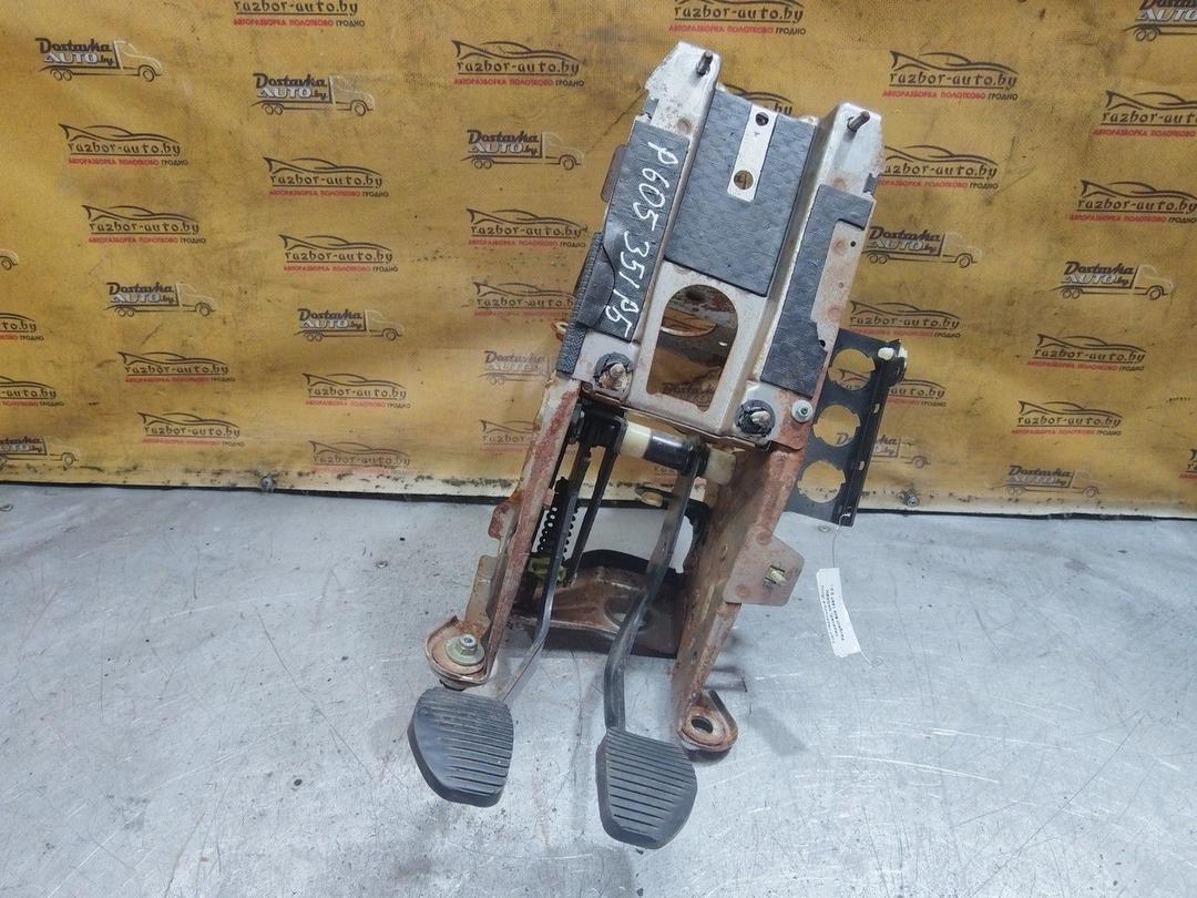 Узел педальный (блок педалей) QAOA9H Peugeot 605 - Фото 1