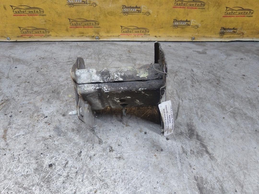 Кронштейн усилителя бампера переднего (Домик) 30RMF9 Nissan Note купить в магазине запчастей бу