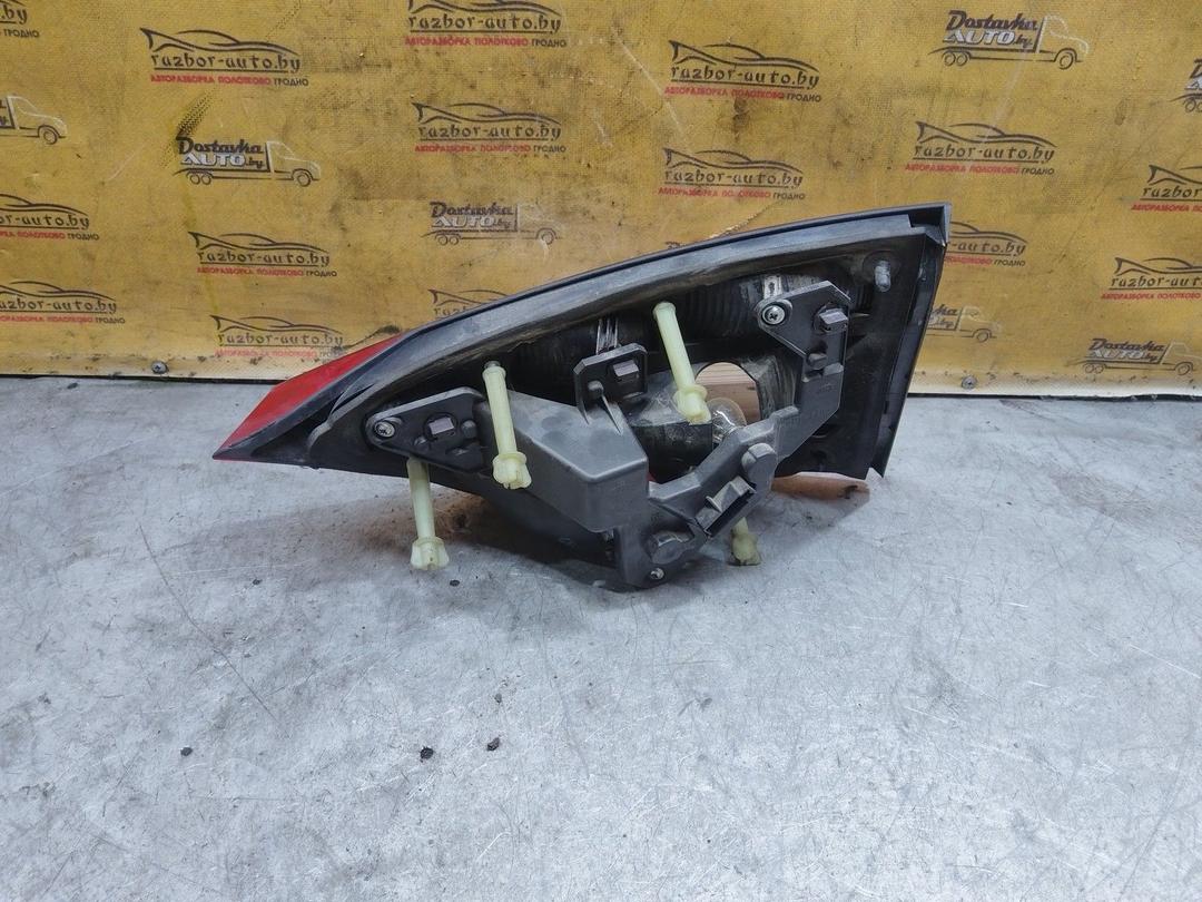 Фонарь крышки багажника левый P14E5Q Ford Galaxy купить в магазине запчастей бу