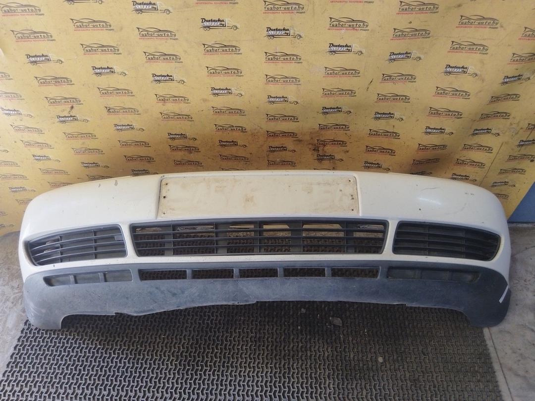 Бампер передний 4DHSMW Audi A4