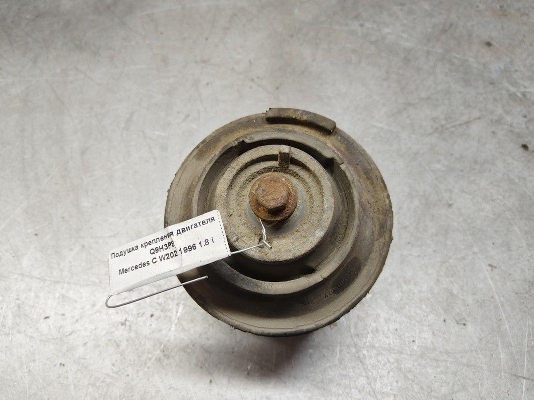 Подушка крепления двигателя Q9H3P8 Mercedes C W202 - Фото 2