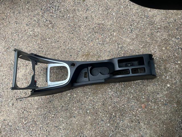 Консоль салона (кулисная часть) B30ZL6 Peugeot 307