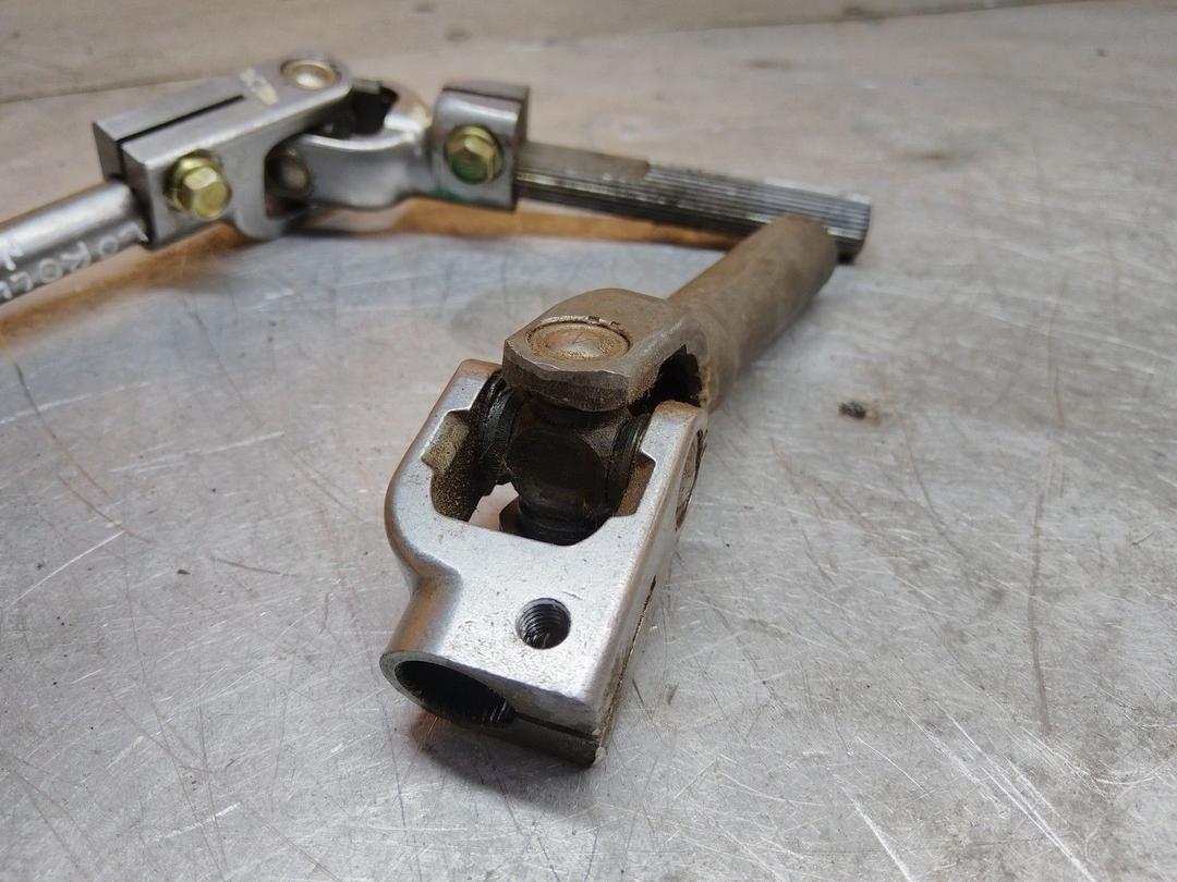 Рулевой карданчик UO4RLR Toyota Corolla - Фото 4