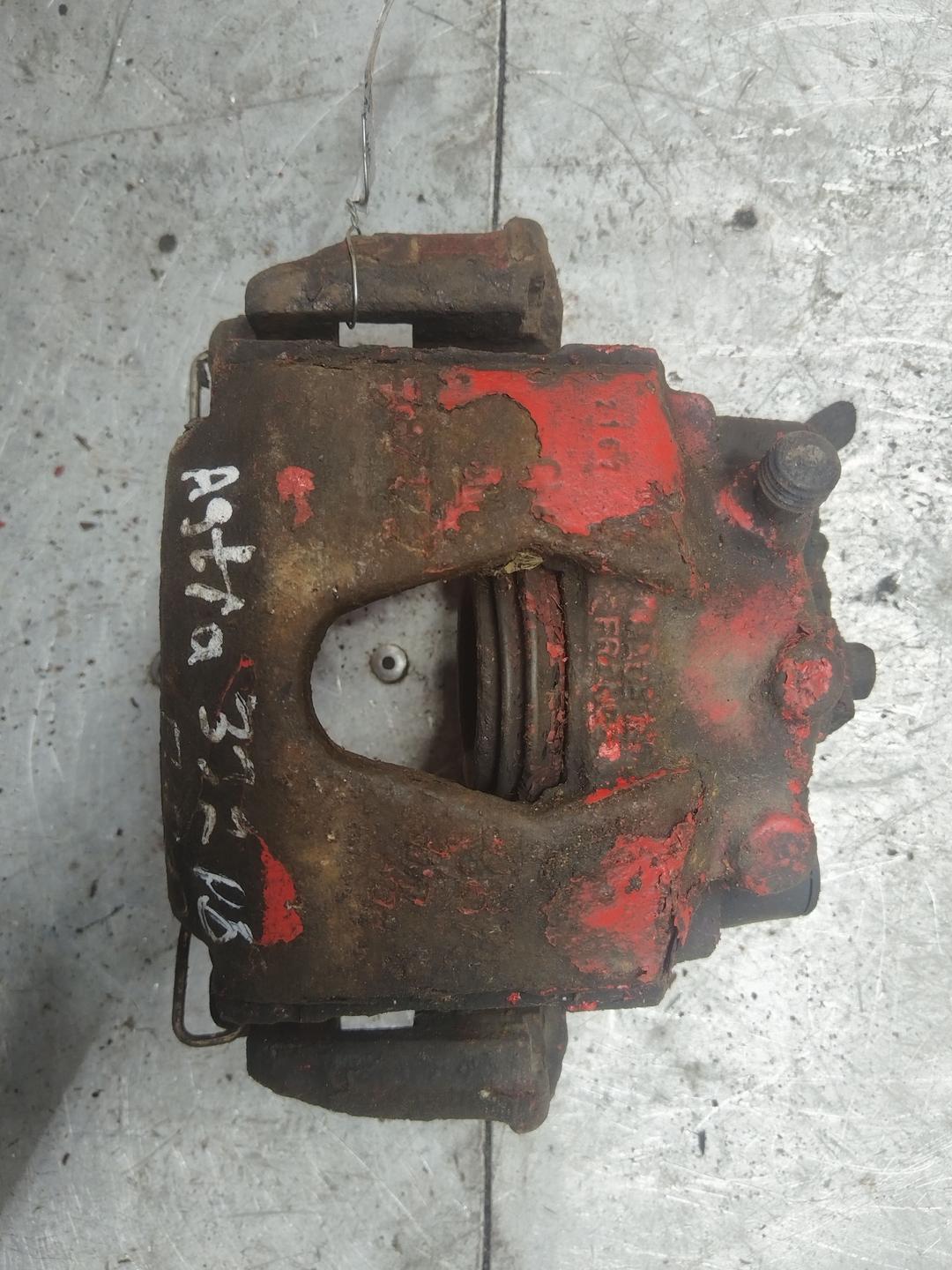 Суппорт передний правый U2WLM7 Opel Astra купить на авторазборке