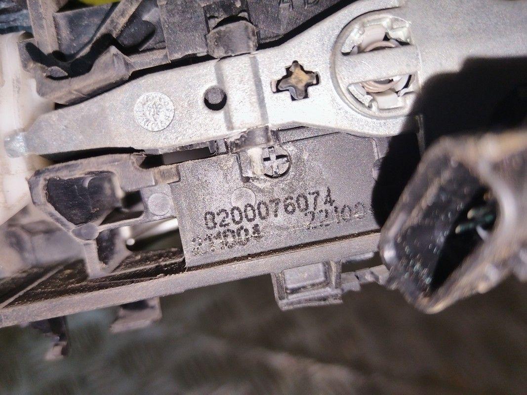 Ручка наружная задняя левая B25FEY Renault Scenic купить на авторазборке