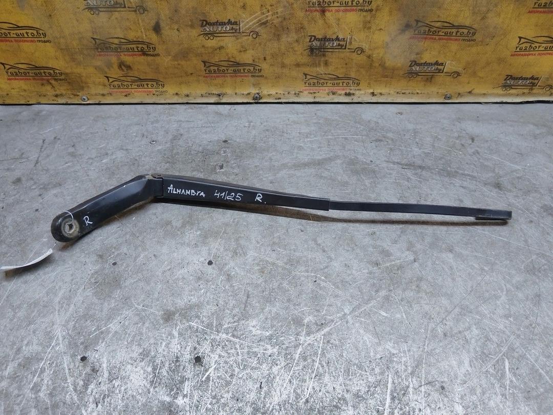 Щеткодержатель (поводок стеклоочистителя, дворник) LC02LZ Seat Alhambra