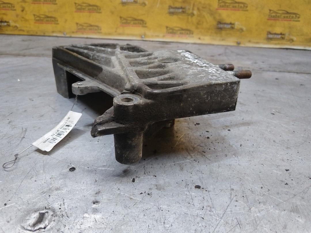 Кронштейн двигателя 2H2P3P Hyundai Trajet - Фото 3