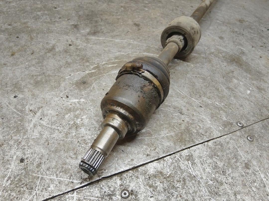 Полуось передняя правая (приводной вал, ШРУС) BP1O4I Fiat Bravo купить в магазине запчастей бу