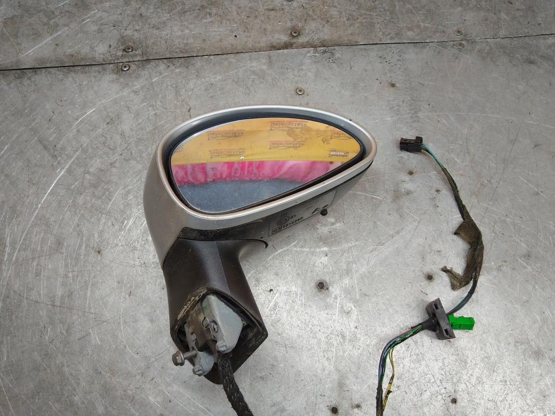 Зеркало наружное правое SWA54C Citroen C4 undefined