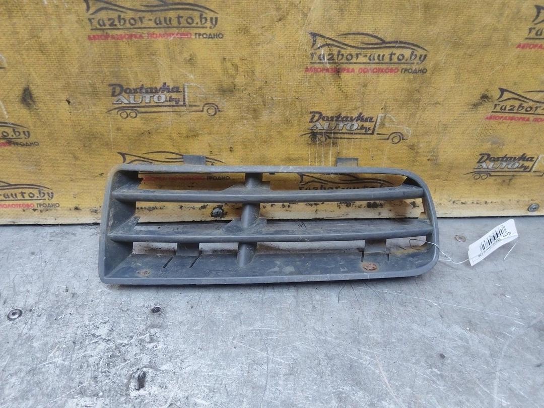 Заглушка (решетка) в бампер передний 86L0GS Volkswagen Golf