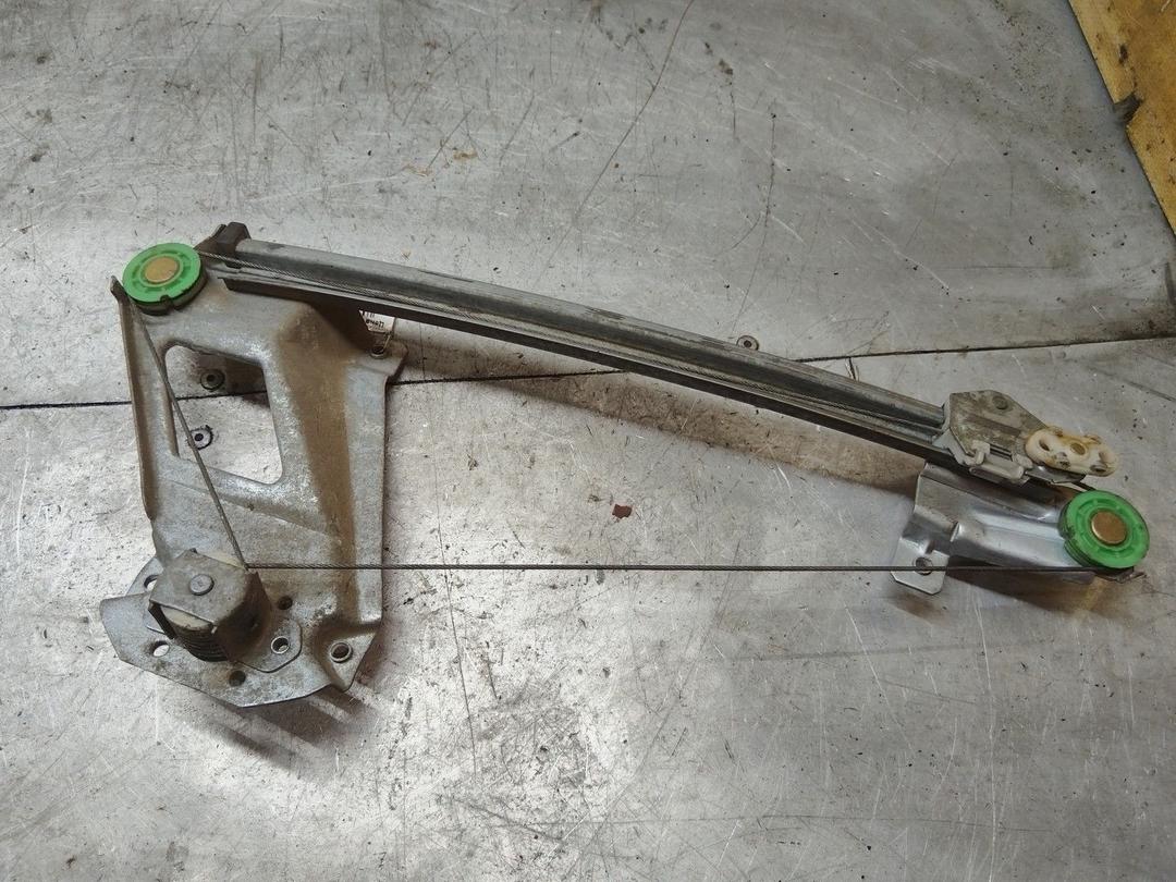 Стеклоподъемник задний правый QDEYZN Opel Astra купить