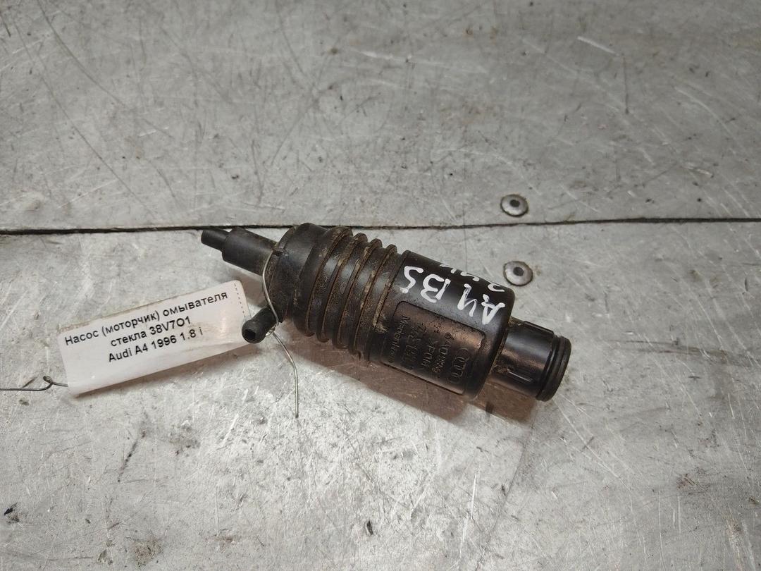 Насос (моторчик) омывателя стекла 38V7O1 Audi A4 - Фото 1