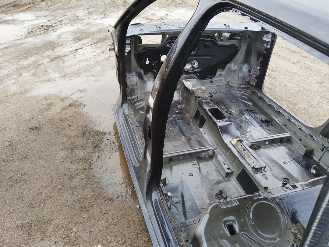 Стойка кузовная центральная левая HN9FBL Volkswagen Polo купить на авторазборке