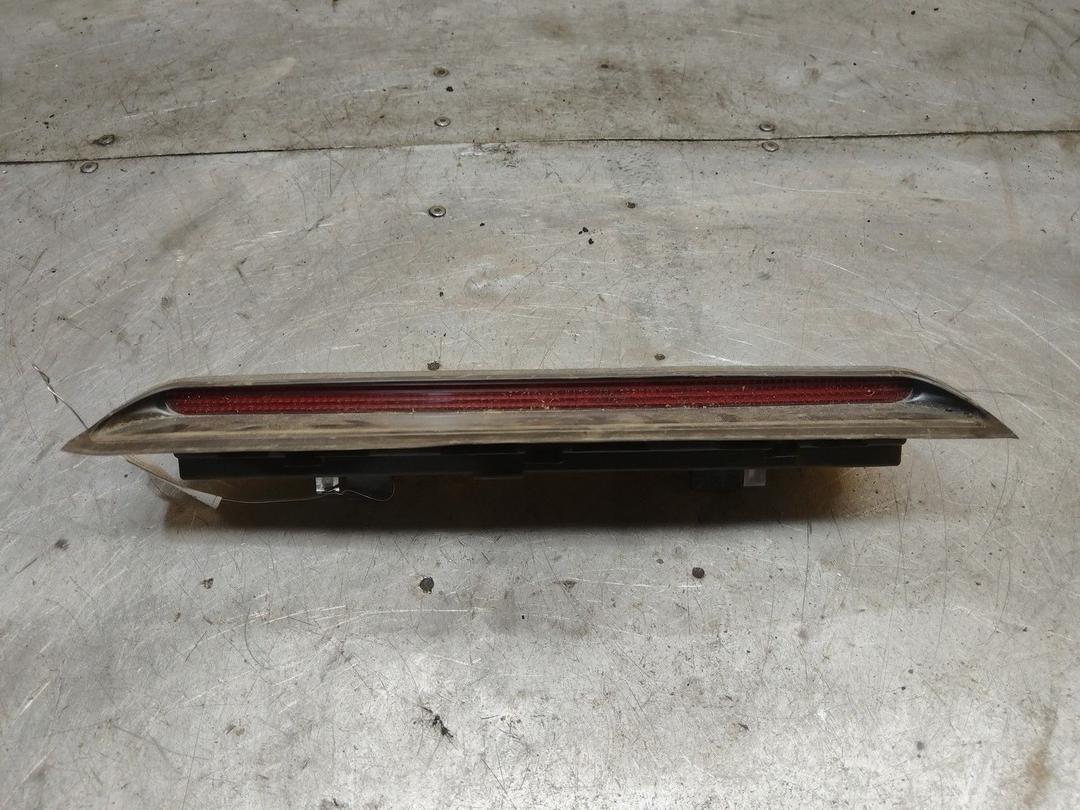 Стоп-сигнал AGT8AU Volkswagen Passat