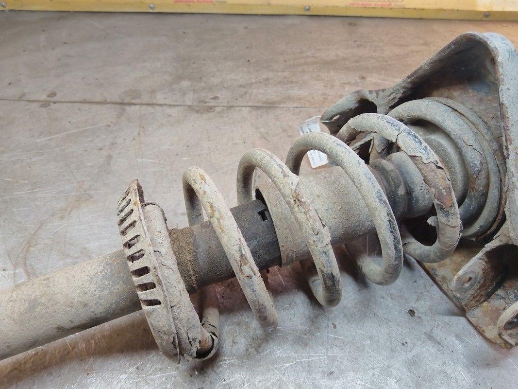 Амортизатор передний правый BI5TJF Volkswagen Passat - Фото 6