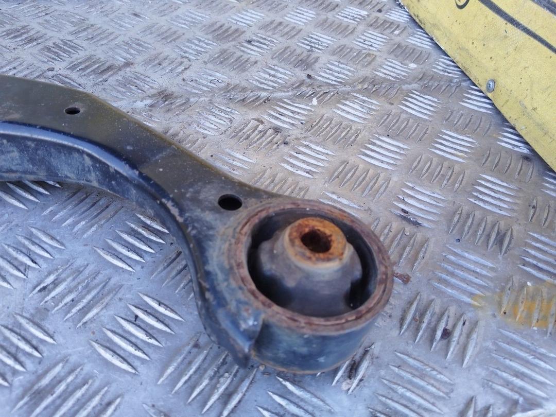 Рычаг передний правый 85912T Kia Sorento undefined