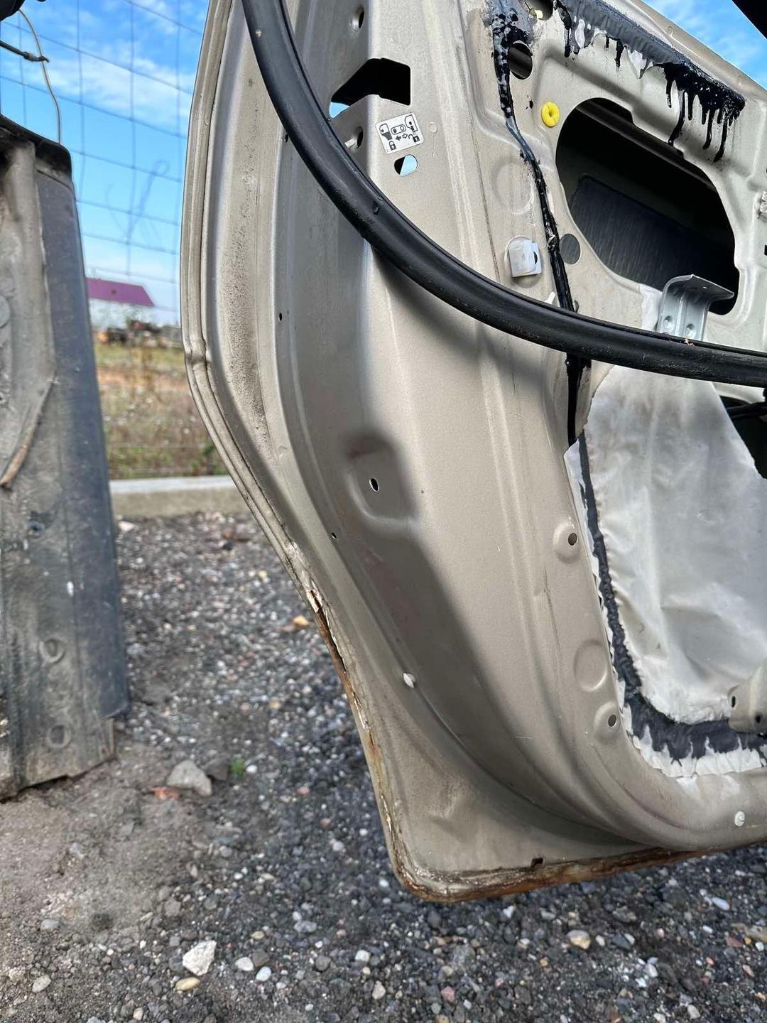 Дверь задняя левая I7JGJP Hyundai Matrix купить с доставкой. Огромный выбор запчастей и марок авто. У нас есть практически все.