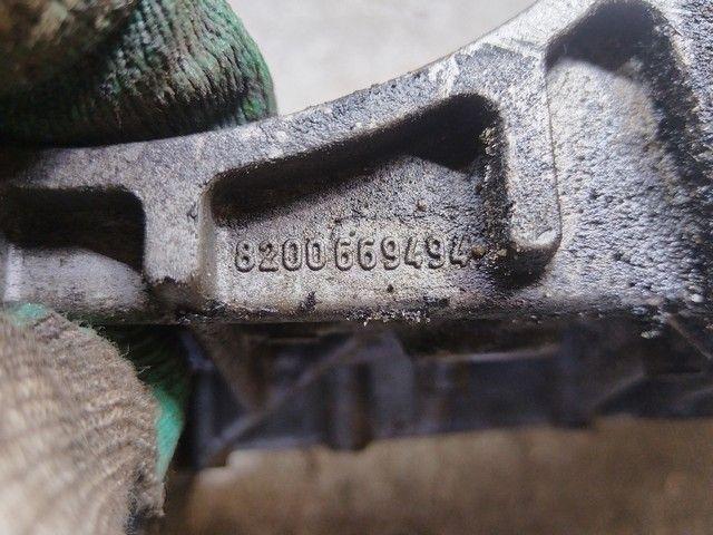 Кронштейн генератора Y0S3U9 Renault Scenic купить на авторазборке