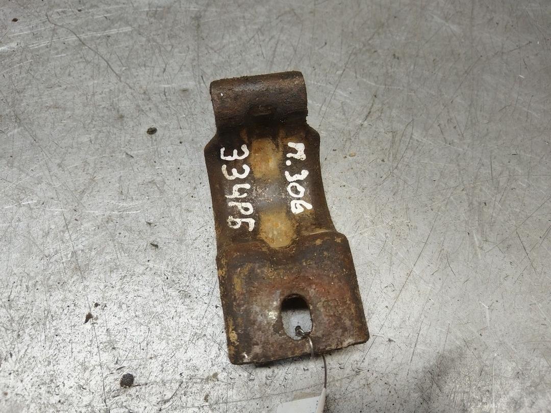 Крепление втулки стабилизатора 1W9C1J Peugeot 306 - Фото 2