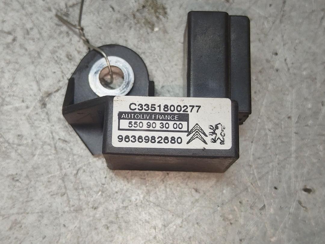 Датчик удара 7DGSVA Citroen Xsara Picasso - Фото 2