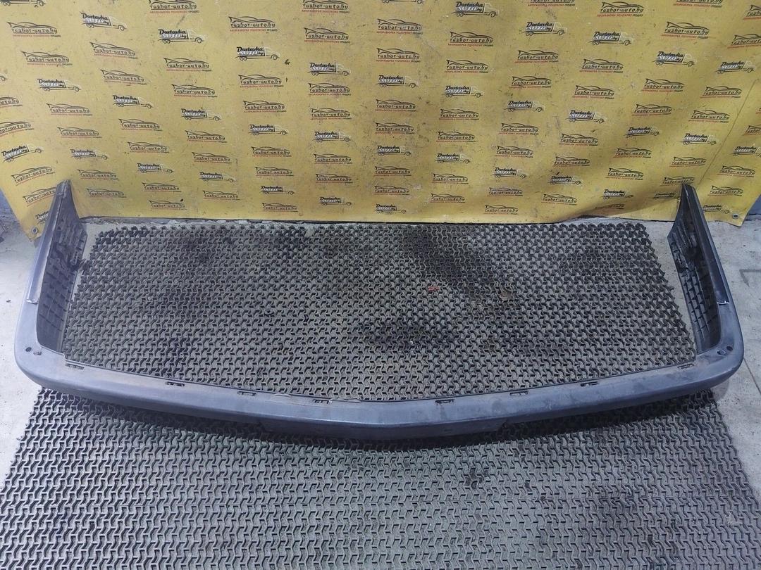 Бампер передний UT67PO Audi 100