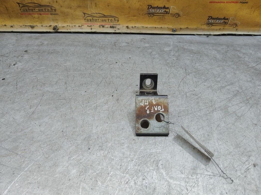 Петля двери задней правой KA9HES Volkswagen Golf купить