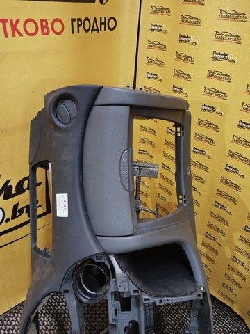 Панель передняя салона (торпедо) 98EGZE Toyota Yaris купить в магазине запчастей бу