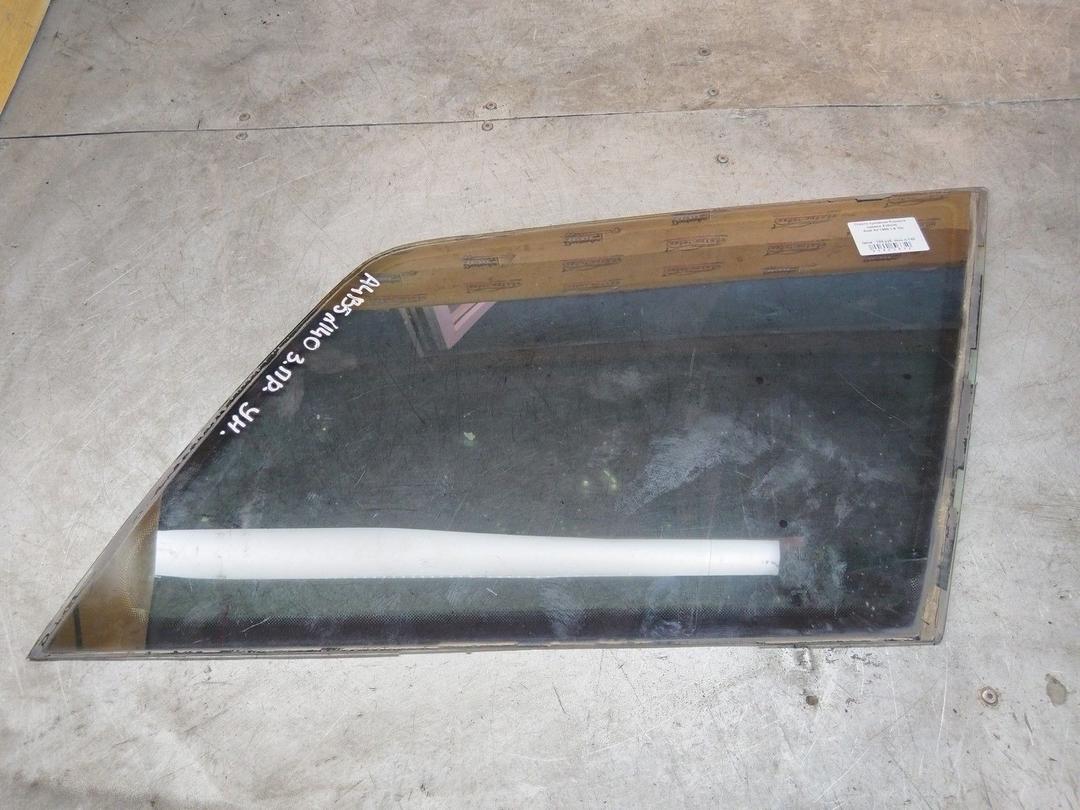 Стекло кузовное боковое правое XV8UHI Audi A4