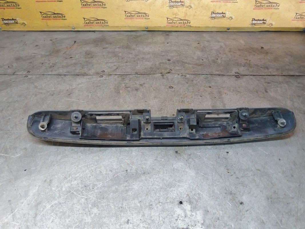 Накладка подсветки номера 99GLTO Nissan Note - Фото 3