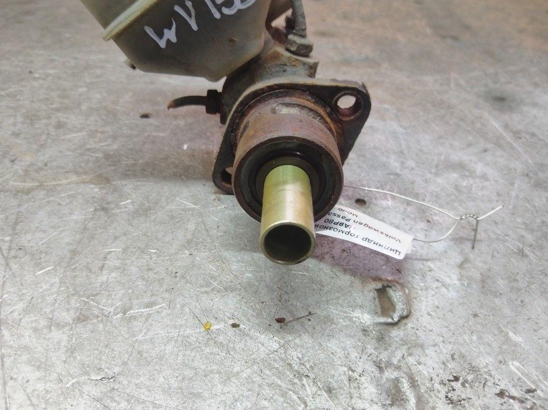 Цилиндр тормозной главный HA9P80 Volkswagen Passat купить